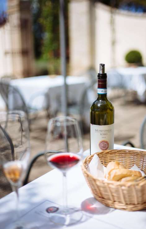 umbria-italy-red-wine-montefalco
