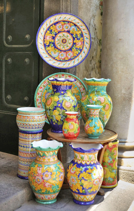 Painted-Pottery-on-the-Amalfi-Coast