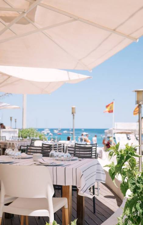 Lunch at Restaurant Port Balansat﻿ in Ibiza