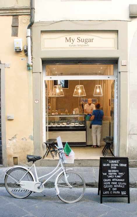 Ice cream shop in Florence