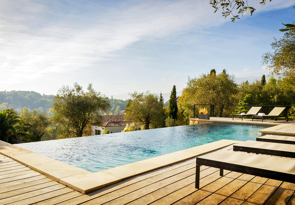 infinity pool at luxury villa in valbonne france