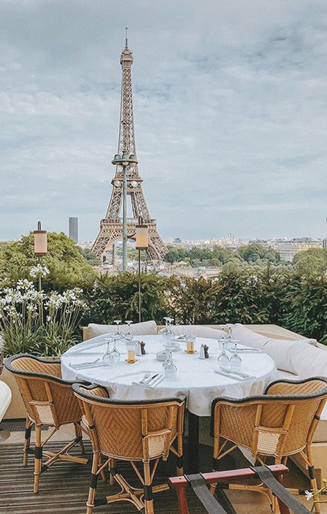 GIRAFE Paris - one of the best restaurants near the Eiffel Tower