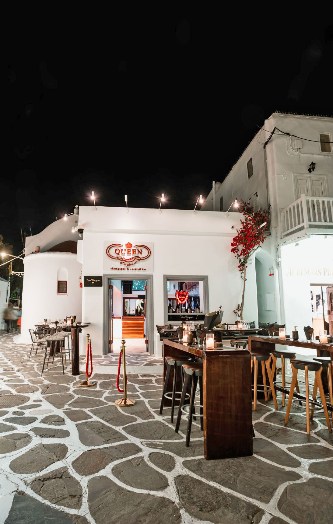 These are Mykonos Town Best Nightclubs and Bars