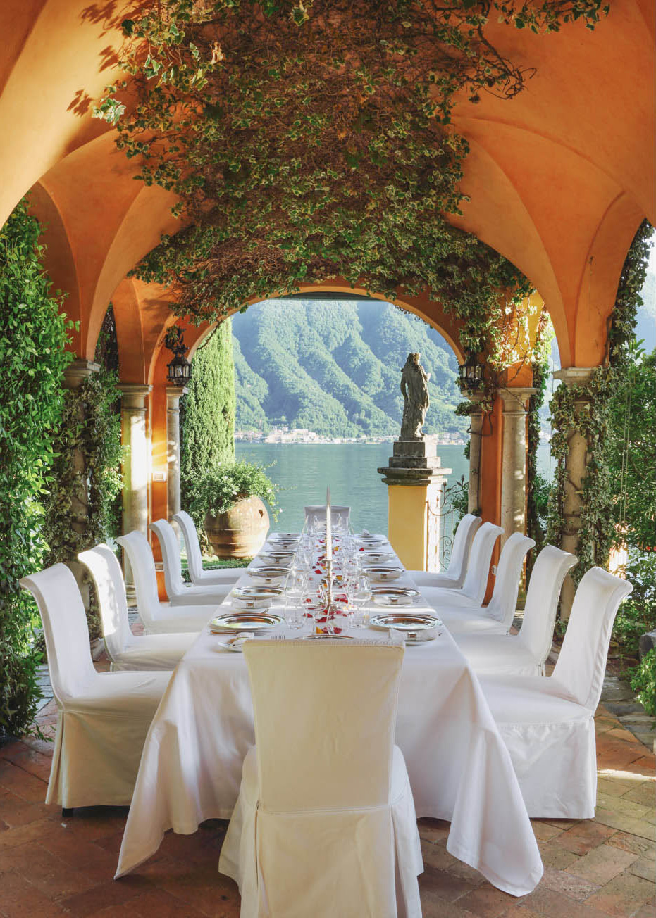 Lake-Como-luxury-vacation-rental-outdoor-dining-LCM1003